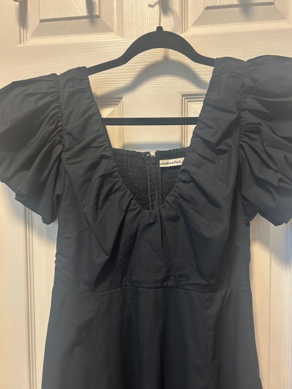 Abercrombie & Fitch Women’s Black Puff-Sleeve Maxi Dress - Picture 4 of 4